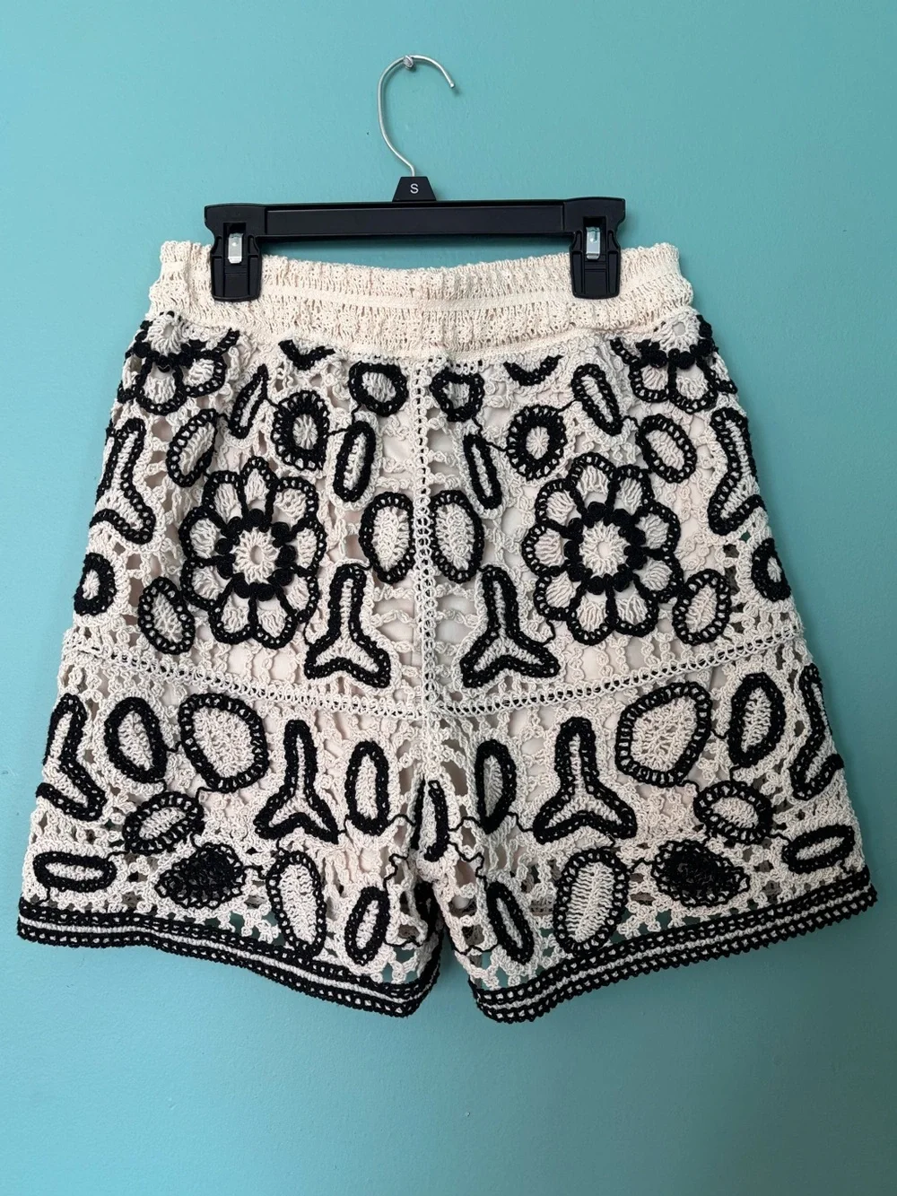 Boho Resort Crochet Shorts Floral Lace Open Knit Coastal Festival Size Small